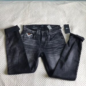 7 for all Mankind Slimmy Tapered Skinny Black Jeans Brand New SWT size 28.